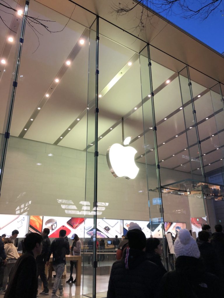 Apple Store Experience - Apple Omotesando